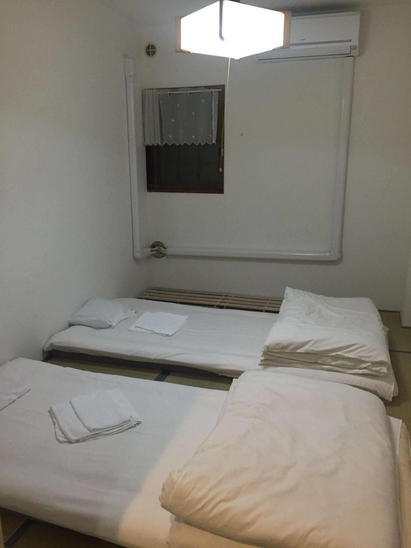 Super Conveniently Located The Guest House Hakodate Bay Hostel *